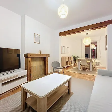 Appartamento Duplex De La Place De